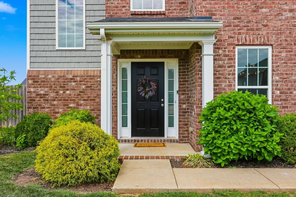 5015 Prairie Rose Way Versailles KY 40383