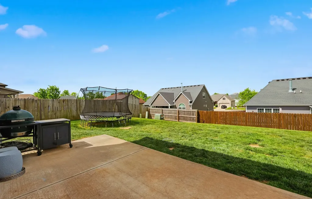 5015 Prairie Rose Way Versailles KY 40383