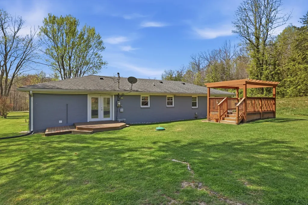 1300 Carter School Road Stanford KY 40484