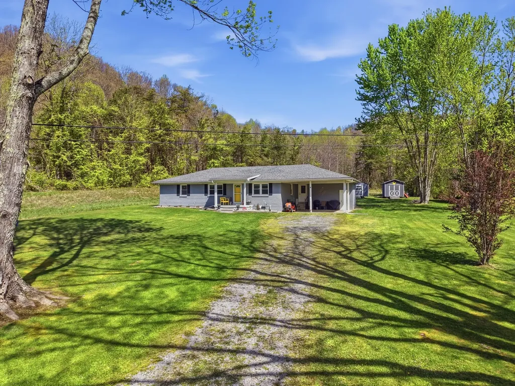 1300 Carter School Road Stanford KY 40484