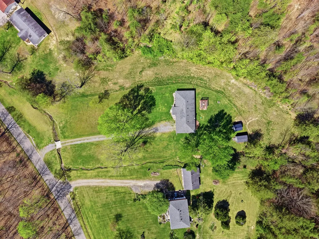 1300 Carter School Road Stanford KY 40484