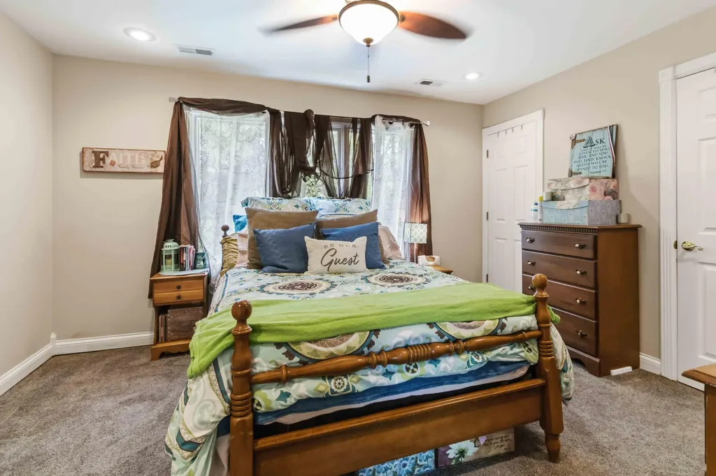 90 Briar Lane London KY 40741