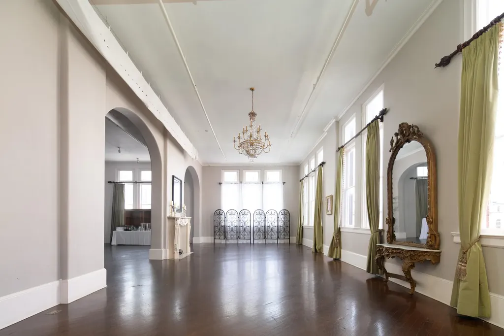 101 S Main Street Winchester KY 40391