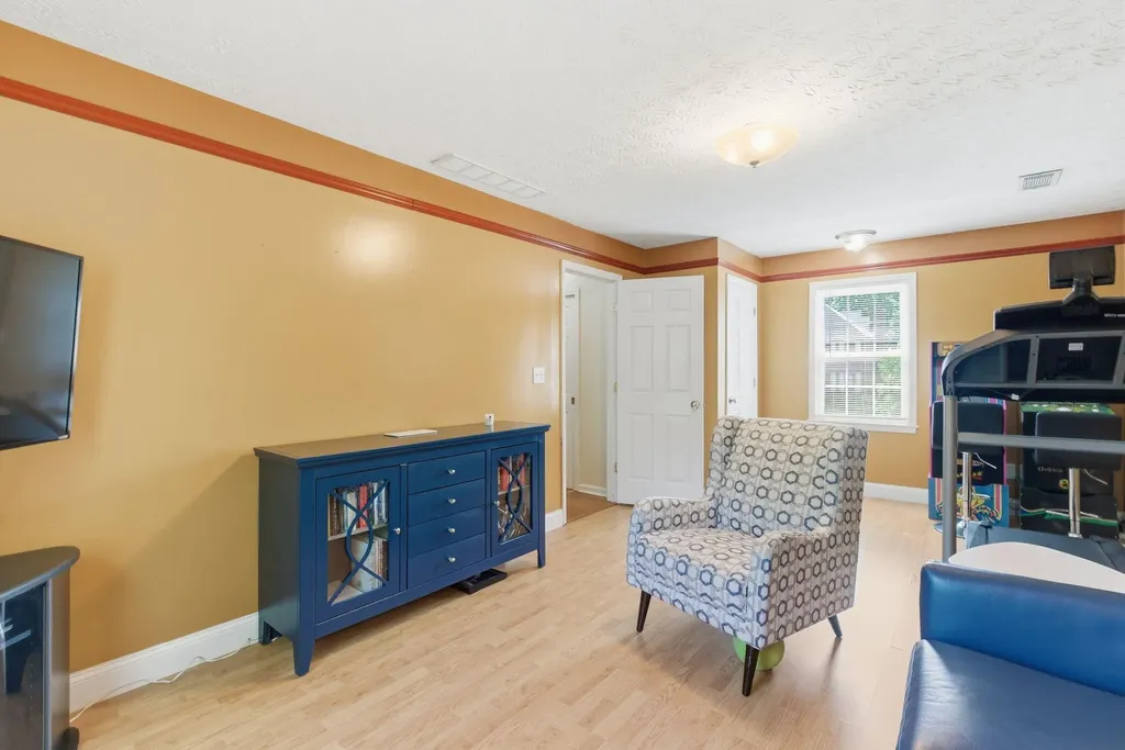 949 Rockbridge Road Lexington KY 40515