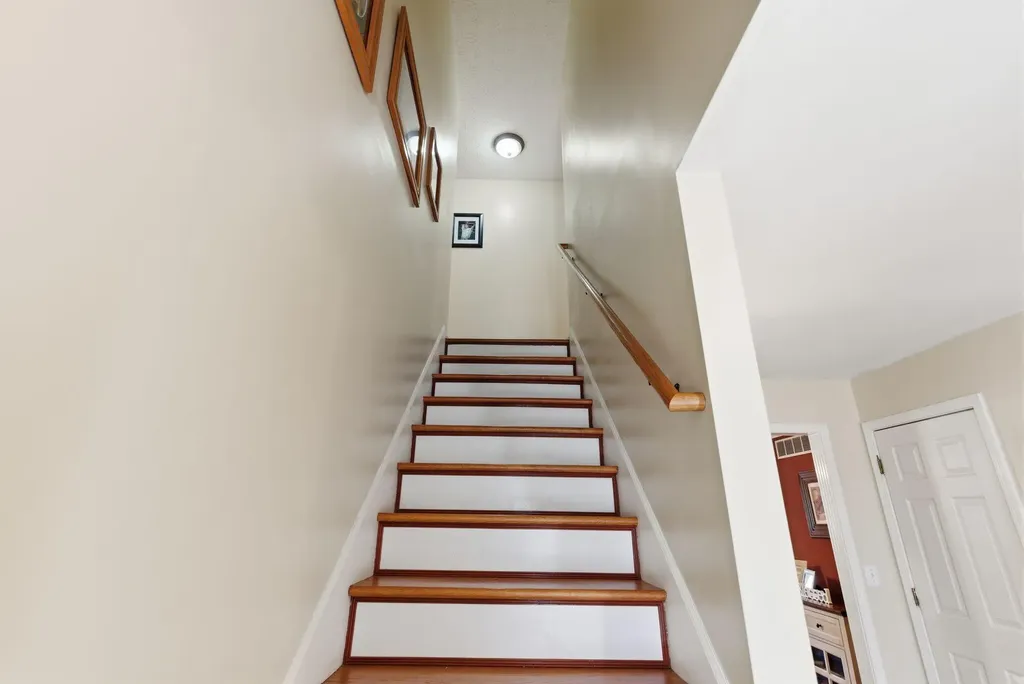 949 Rockbridge Road Lexington KY 40515
