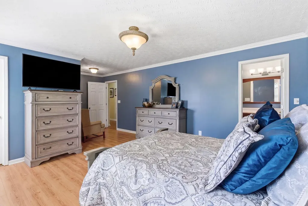 949 Rockbridge Road Lexington KY 40515
