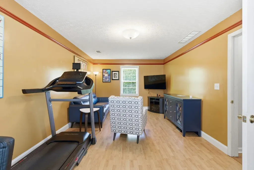 949 Rockbridge Road Lexington KY 40515