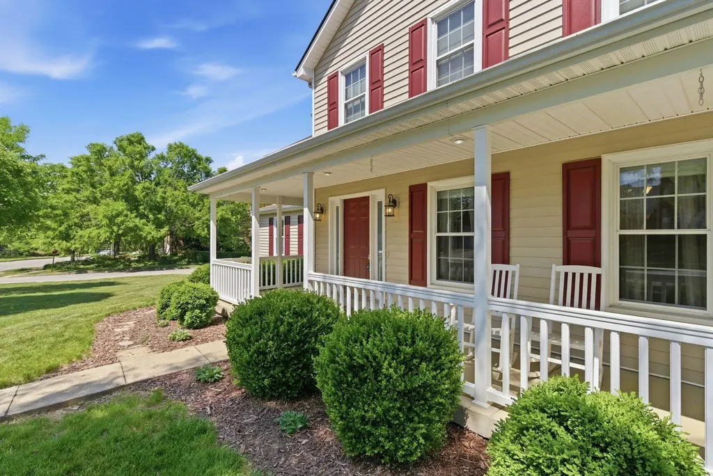 949 Rockbridge Road Lexington KY 40515