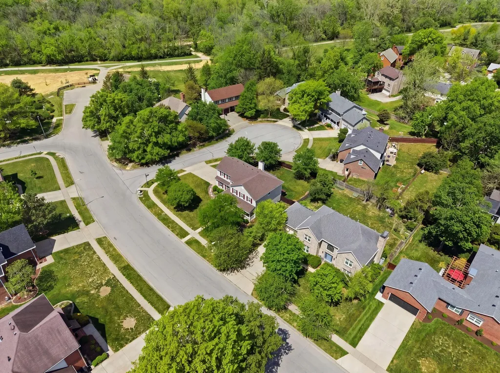 949 Rockbridge Road Lexington KY 40515