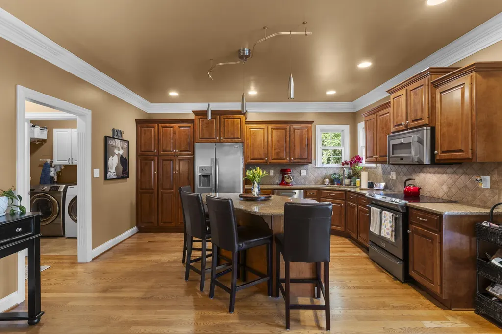 538 Houston Oaks Drive Paris KY 40361