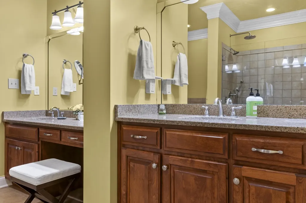 538 Houston Oaks Drive Paris KY 40361