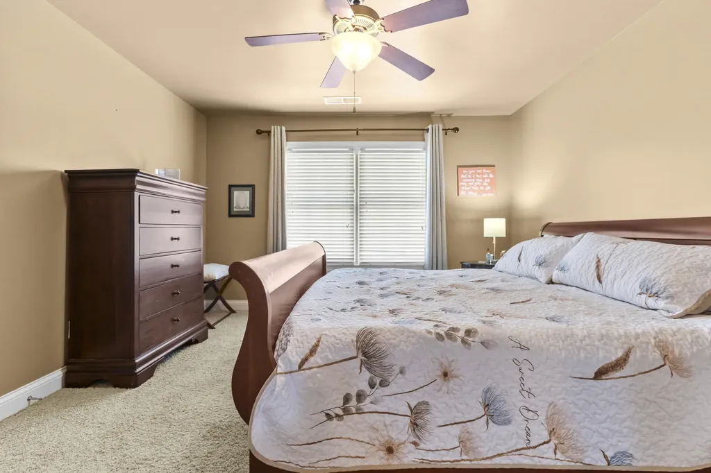 538 Houston Oaks Drive Paris KY 40361