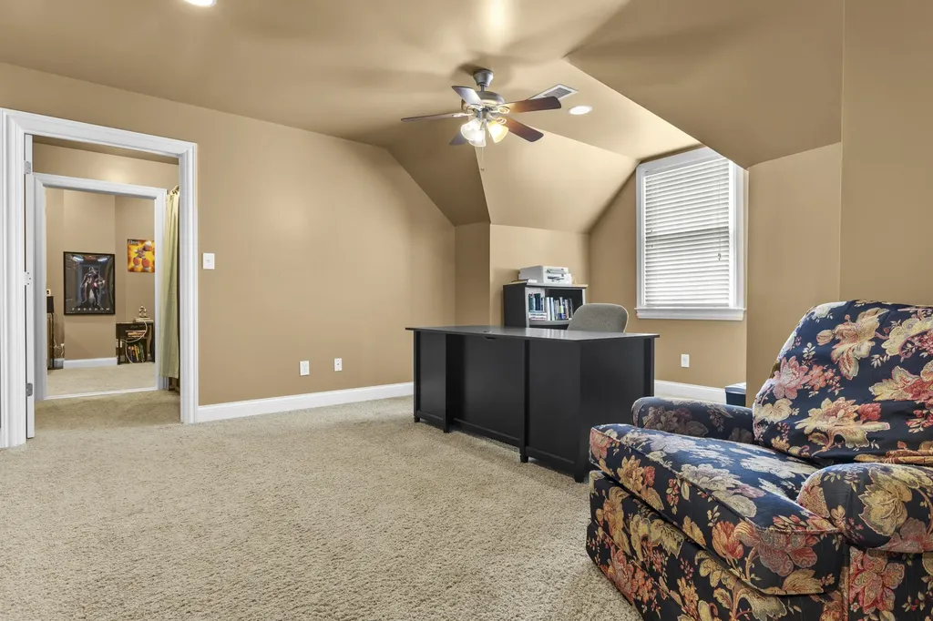 538 Houston Oaks Drive Paris KY 40361
