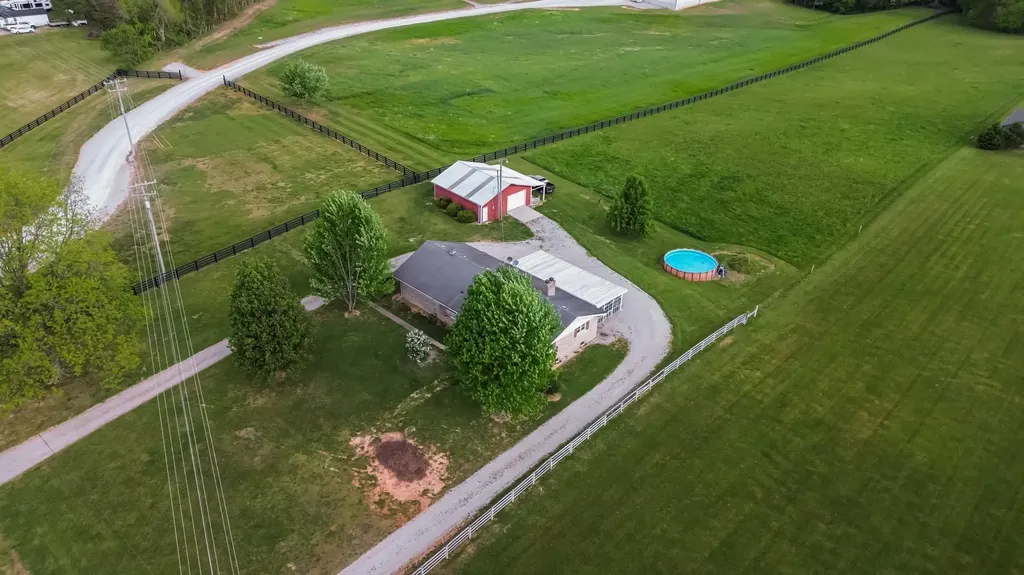11512 W Highway 80 Nancy KY 42544