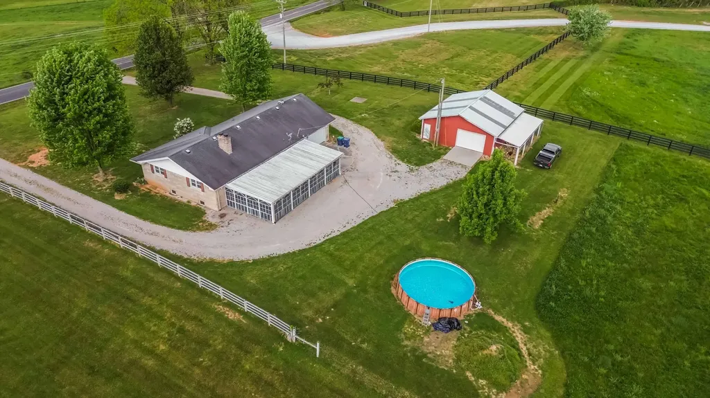 11512 W Highway 80 Nancy KY 42544