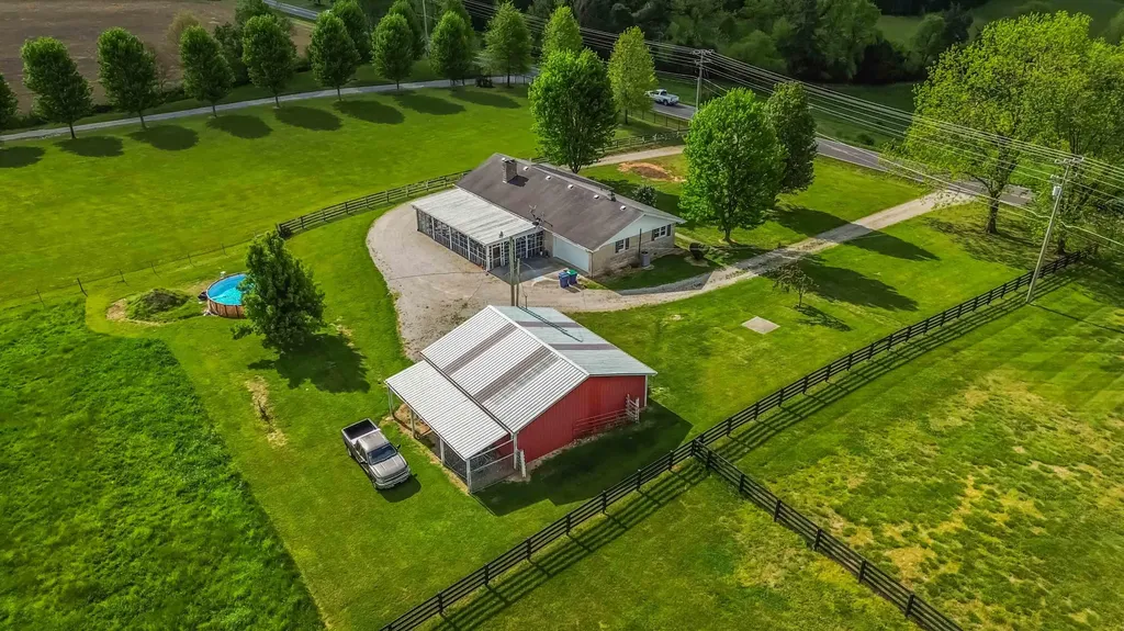 11512 W Highway 80 Nancy KY 42544