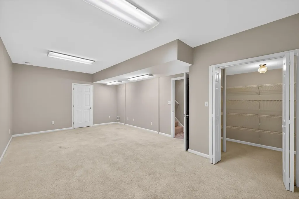2605 Mccaw Court Lexington KY 40513
