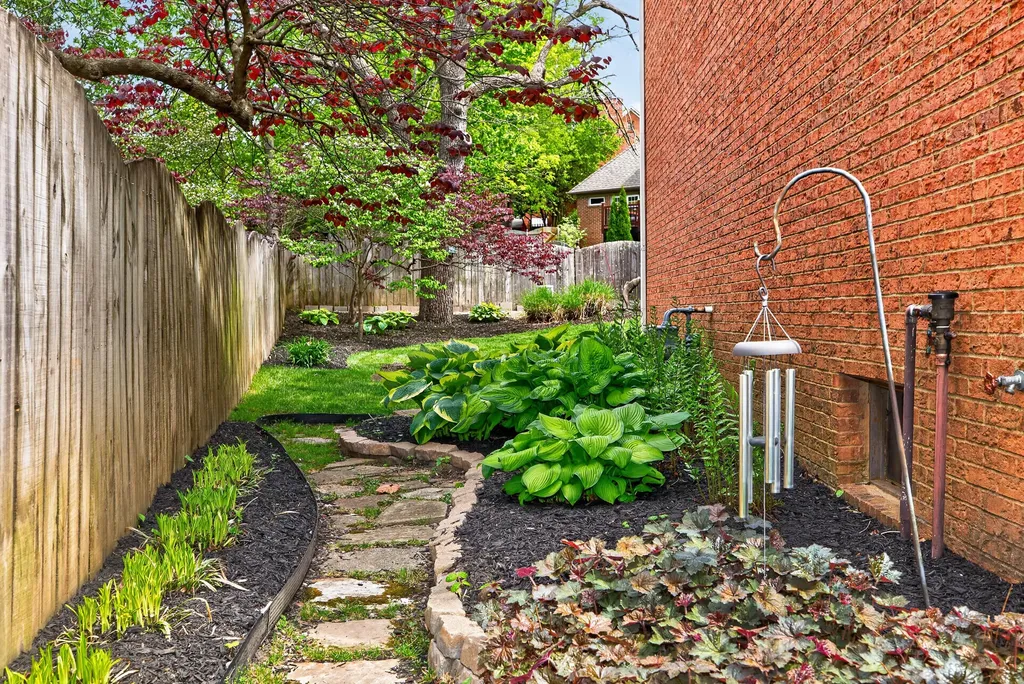 2605 Mccaw Court Lexington KY 40513