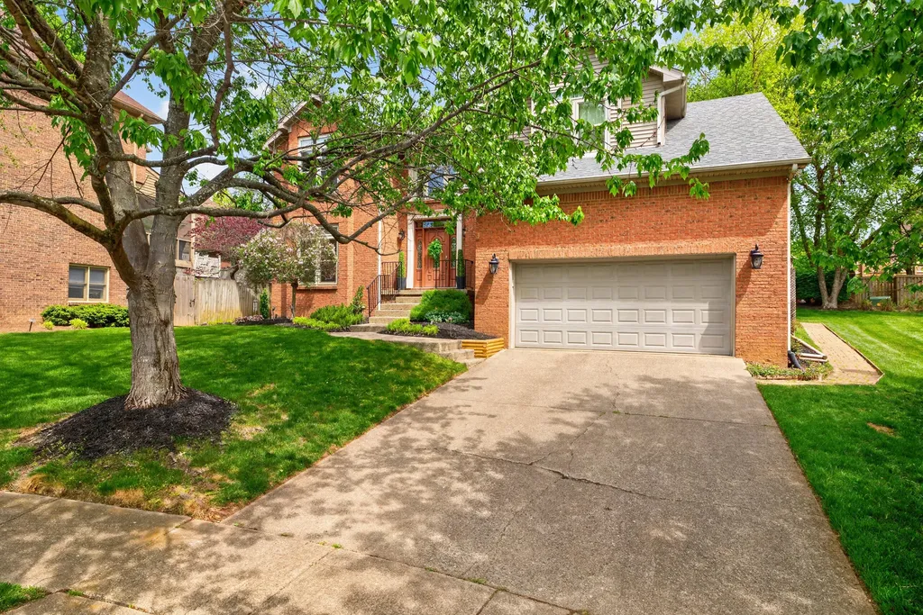 2605 Mccaw Court Lexington KY 40513