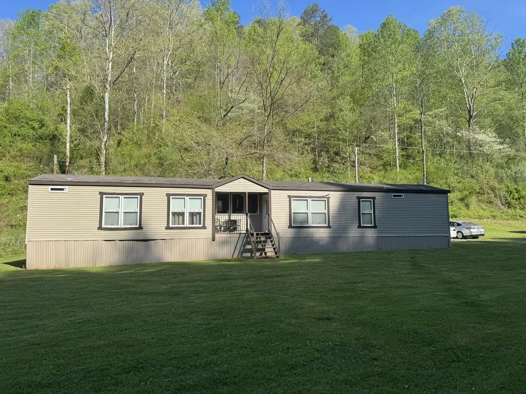 97 Buzzard Fork Road Jackson KY 41339