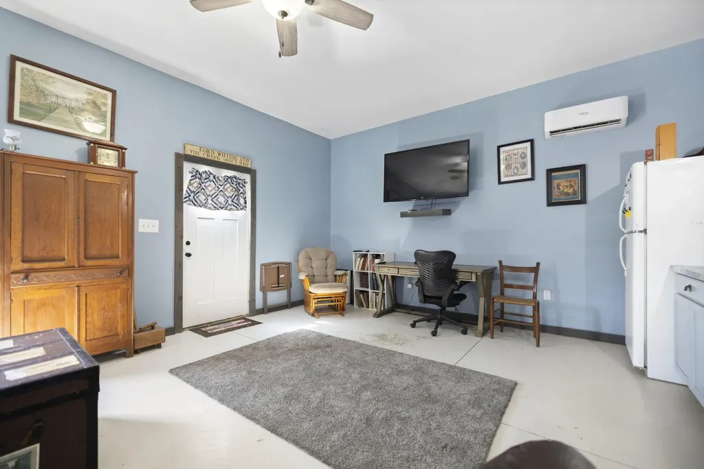 165 Dory Drive Salvisa KY 40372