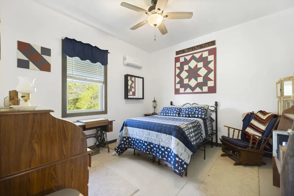 165 Dory Drive Salvisa KY 40372