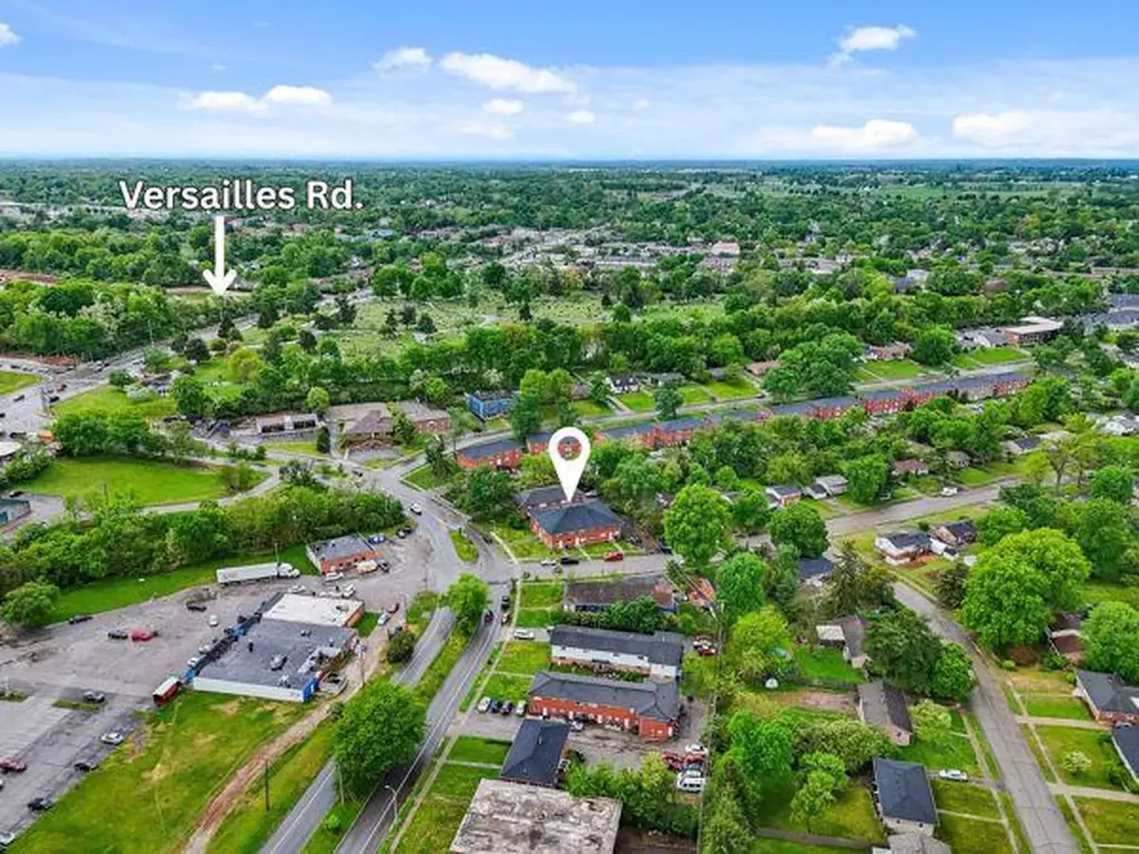 1921 Oxford Circle Lexington KY 40504