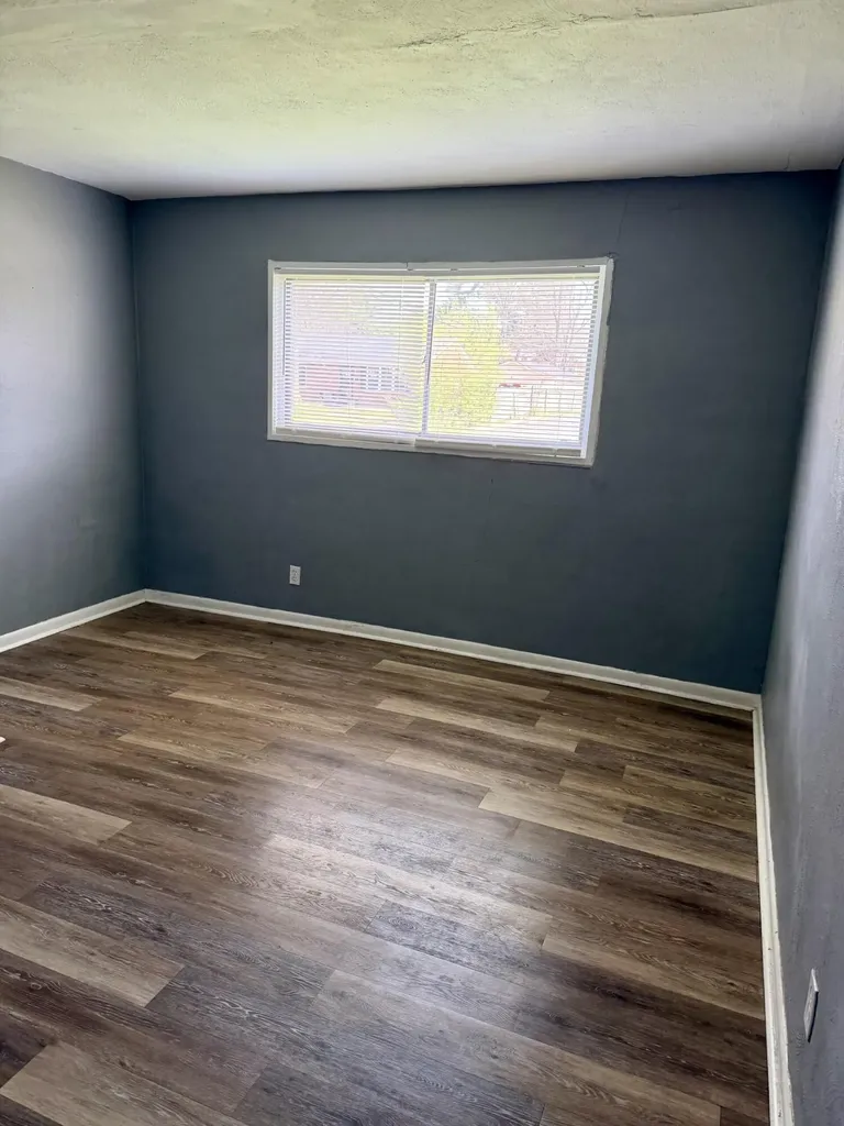 1921 Oxford Circle Lexington KY 40504