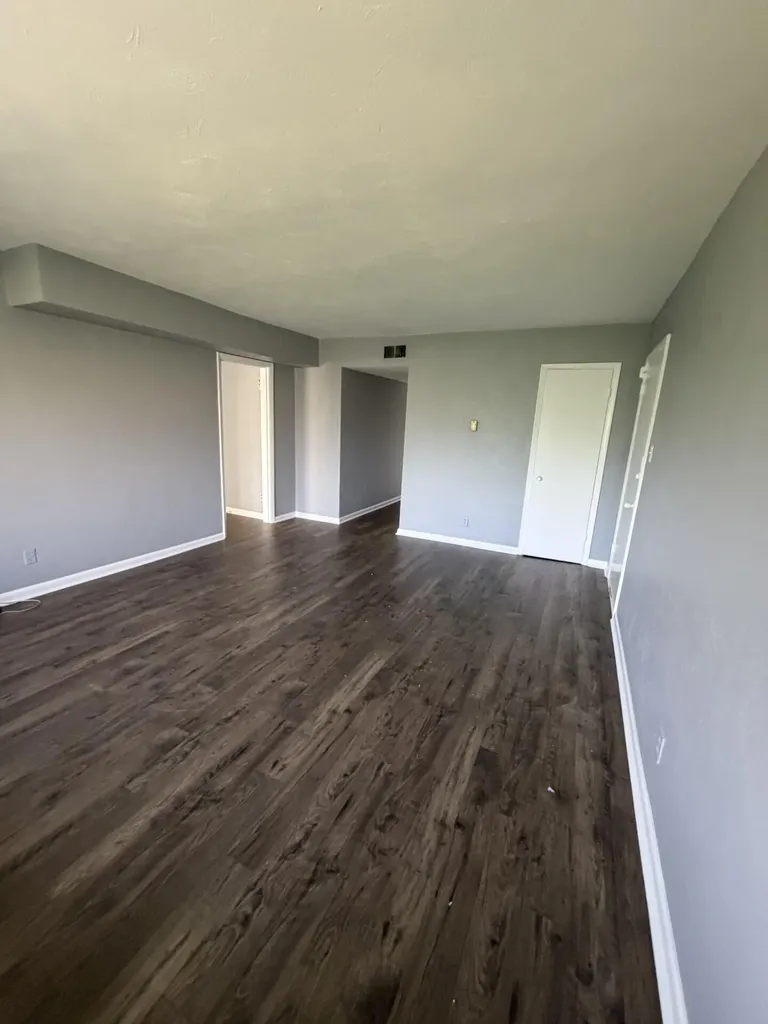 1921 Oxford Circle Lexington KY 40504