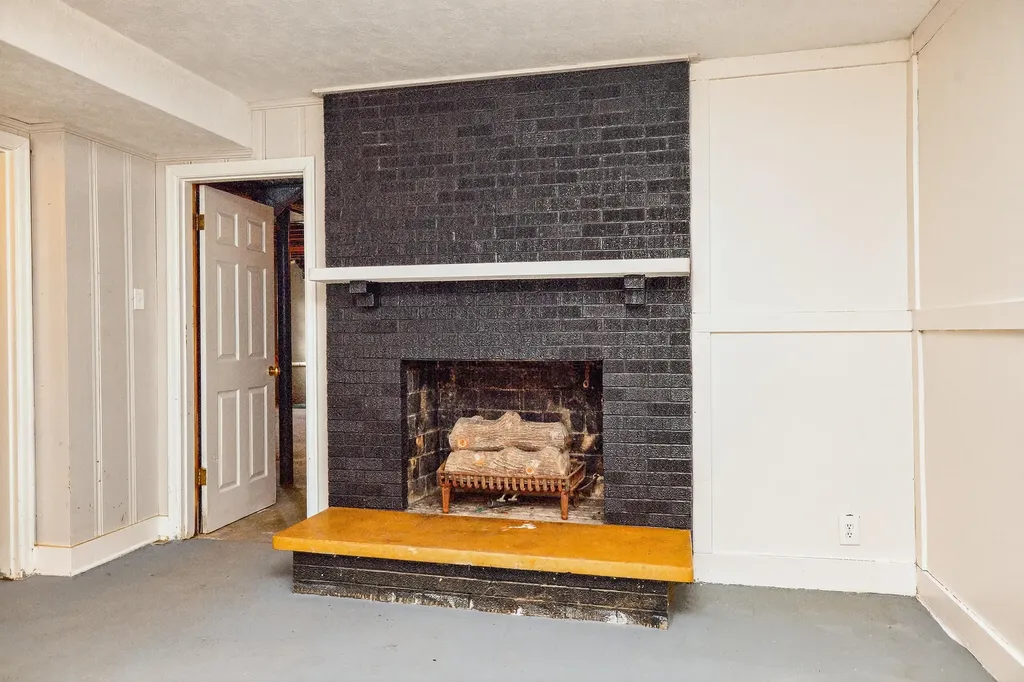 316 Dixie Manor Harrodsburg KY 40330