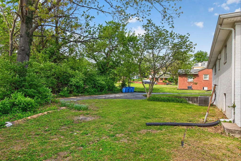 316 Dixie Manor Harrodsburg KY 40330