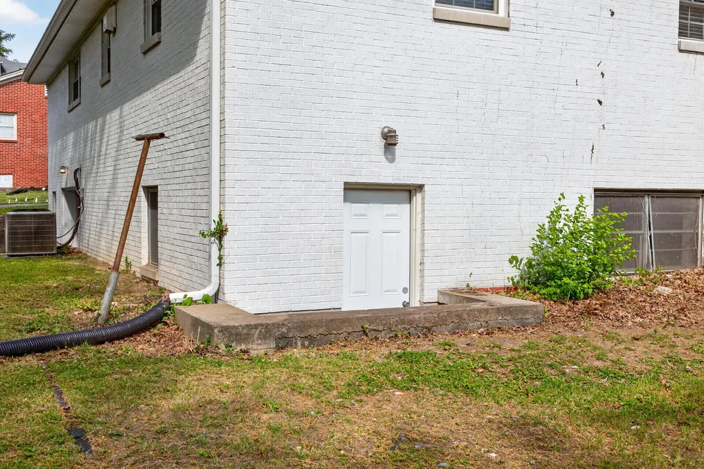 316 Dixie Manor Harrodsburg KY 40330