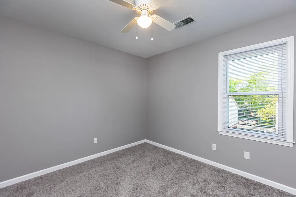 1709 Oak Place Court Lexington KY 40515