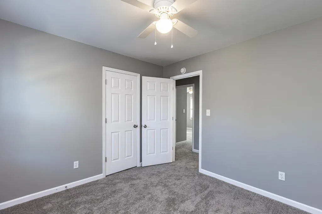 1709 Oak Place Court Lexington KY 40515