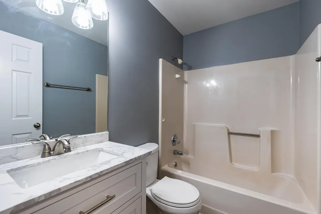 1709 Oak Place Court Lexington KY 40515