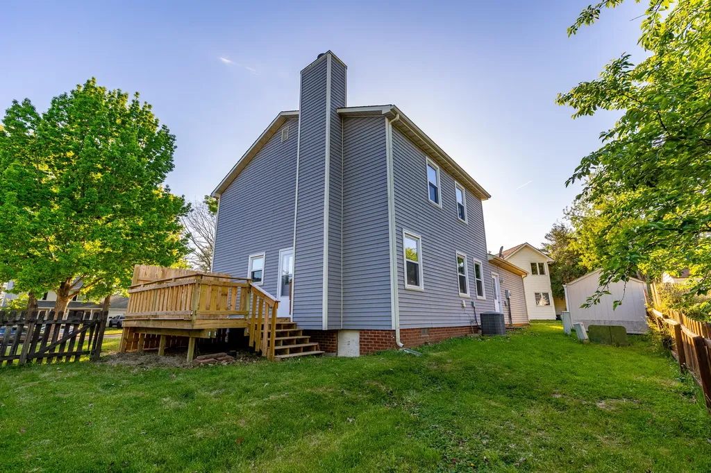 1709 Oak Place Court Lexington KY 40515