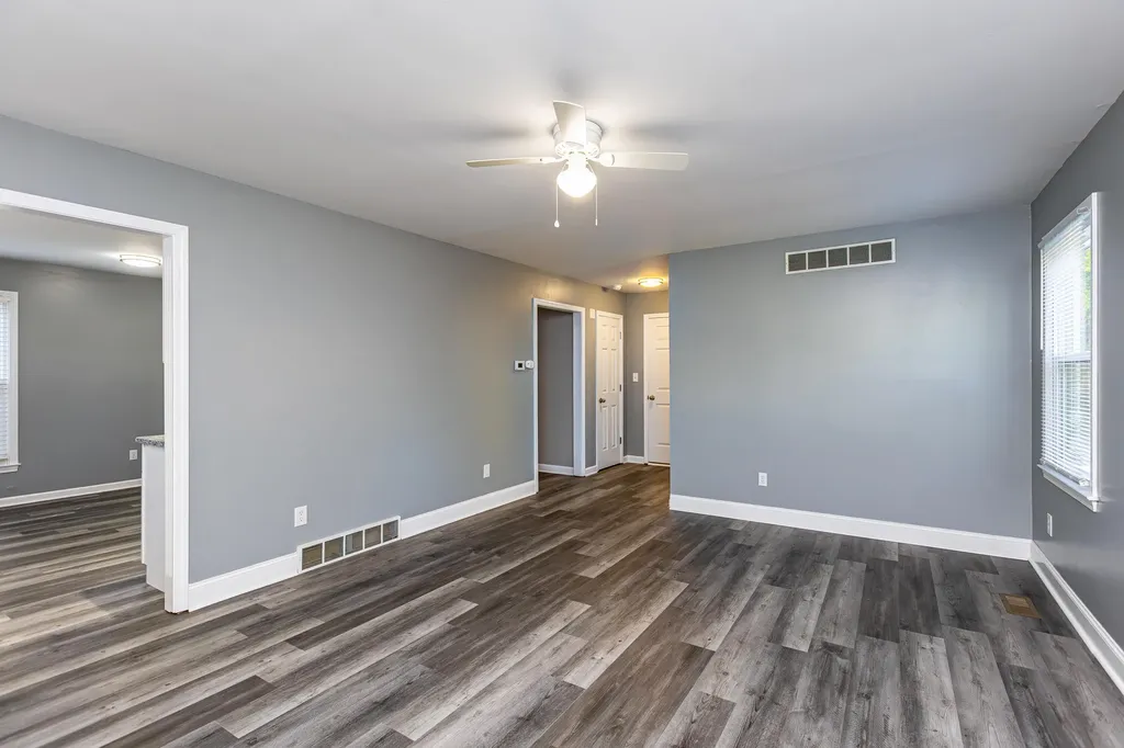 1709 Oak Place Court Lexington KY 40515