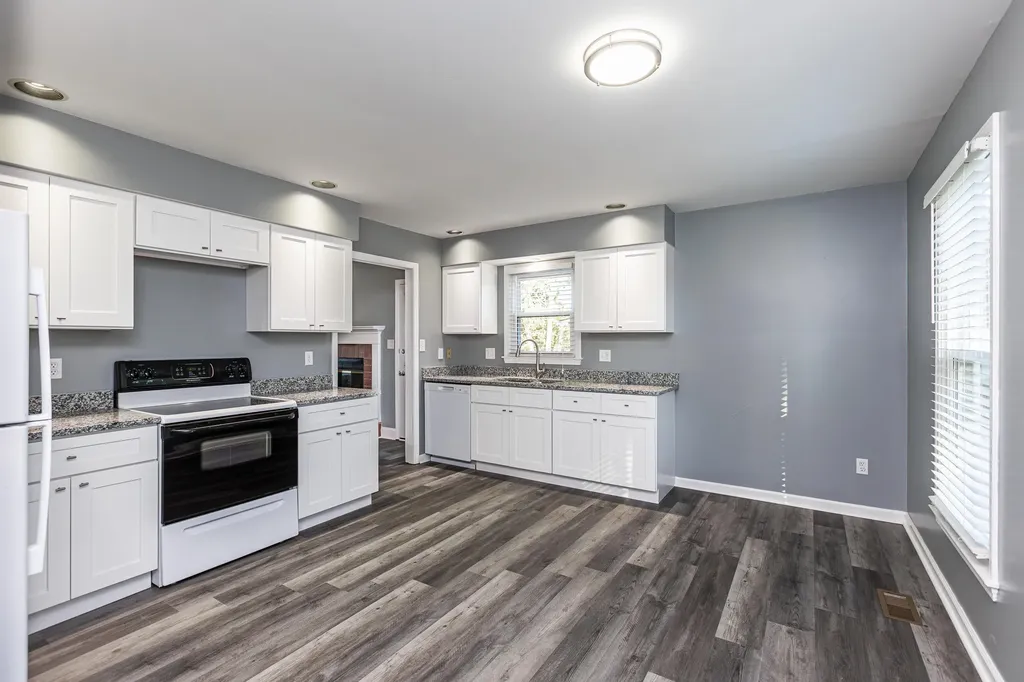 1709 Oak Place Court Lexington KY 40515