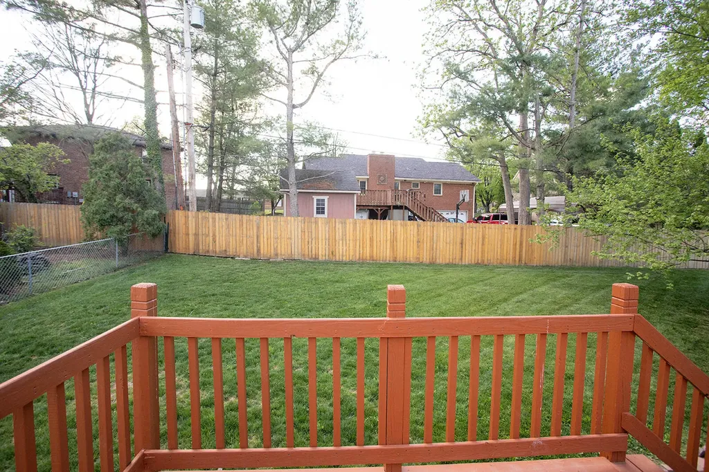 3209 Chesterfield Circle Lexington KY 40517