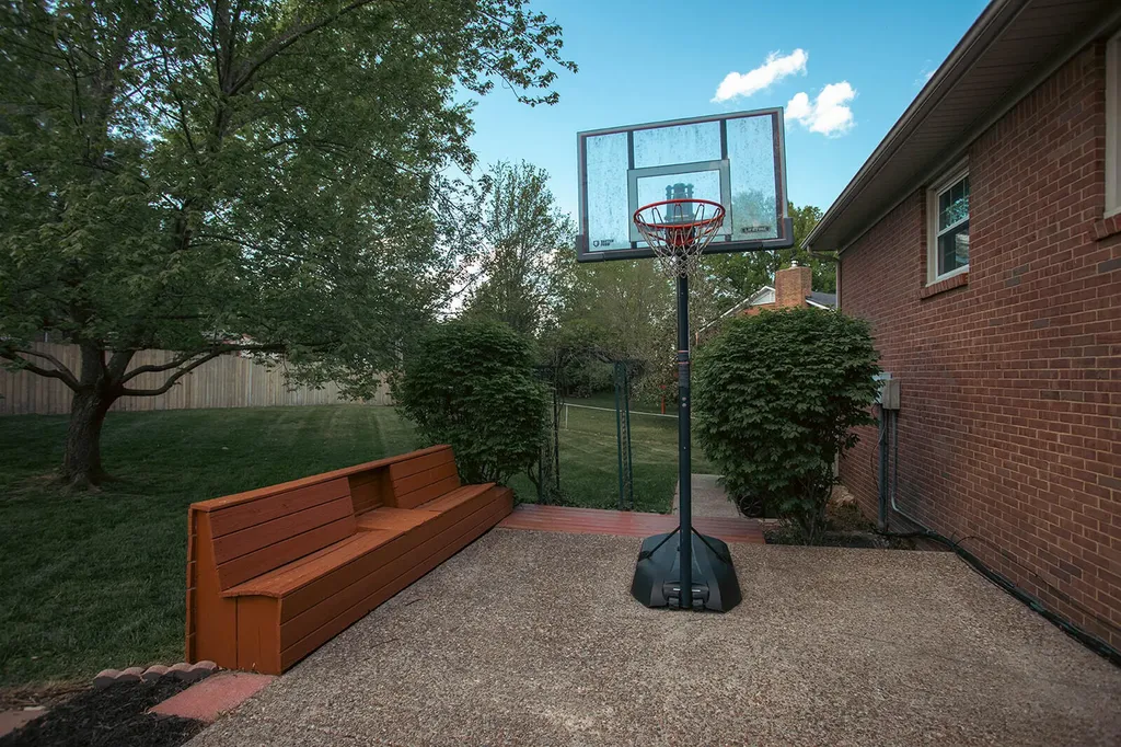 3209 Chesterfield Circle Lexington KY 40517