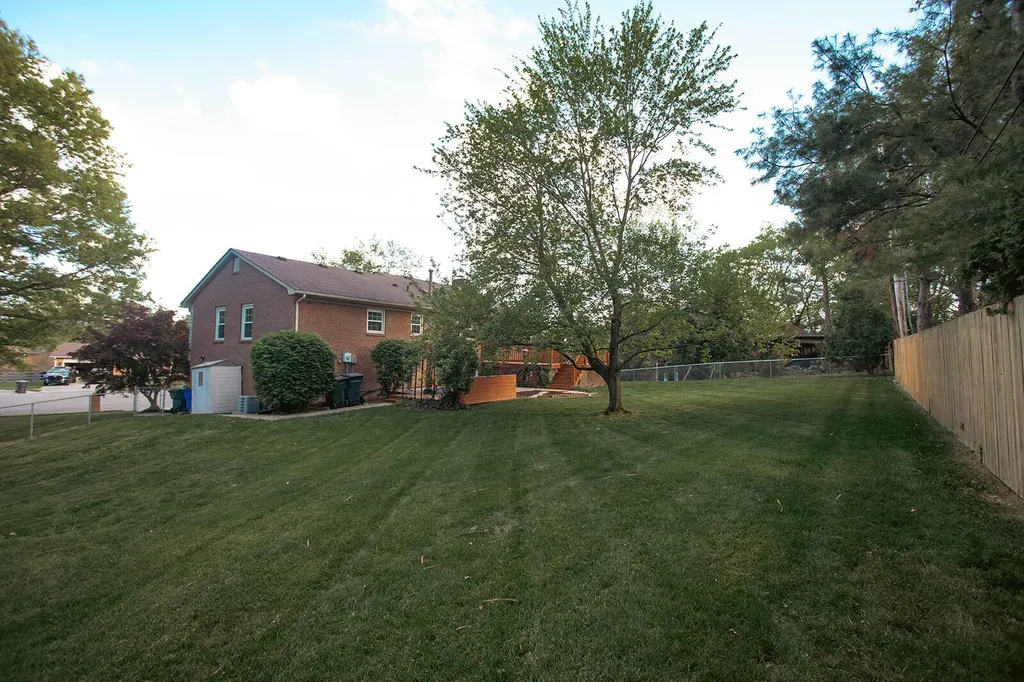 3209 Chesterfield Circle Lexington KY 40517