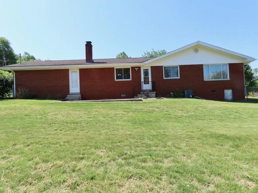 912 Barbourville Street Corbin KY 40701