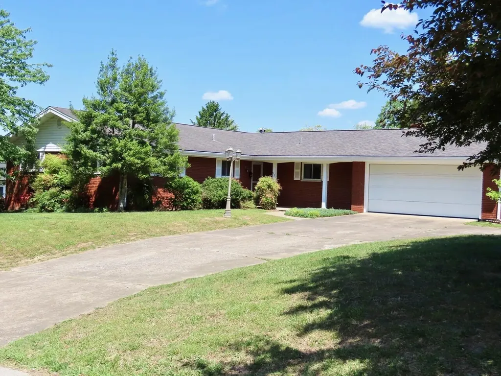 912 Barbourville Street Corbin KY 40701