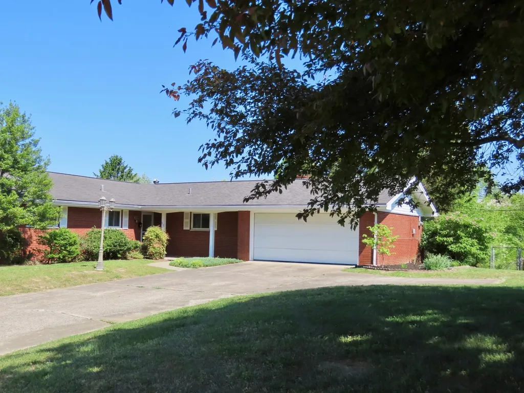 912 Barbourville Street Corbin KY 40701