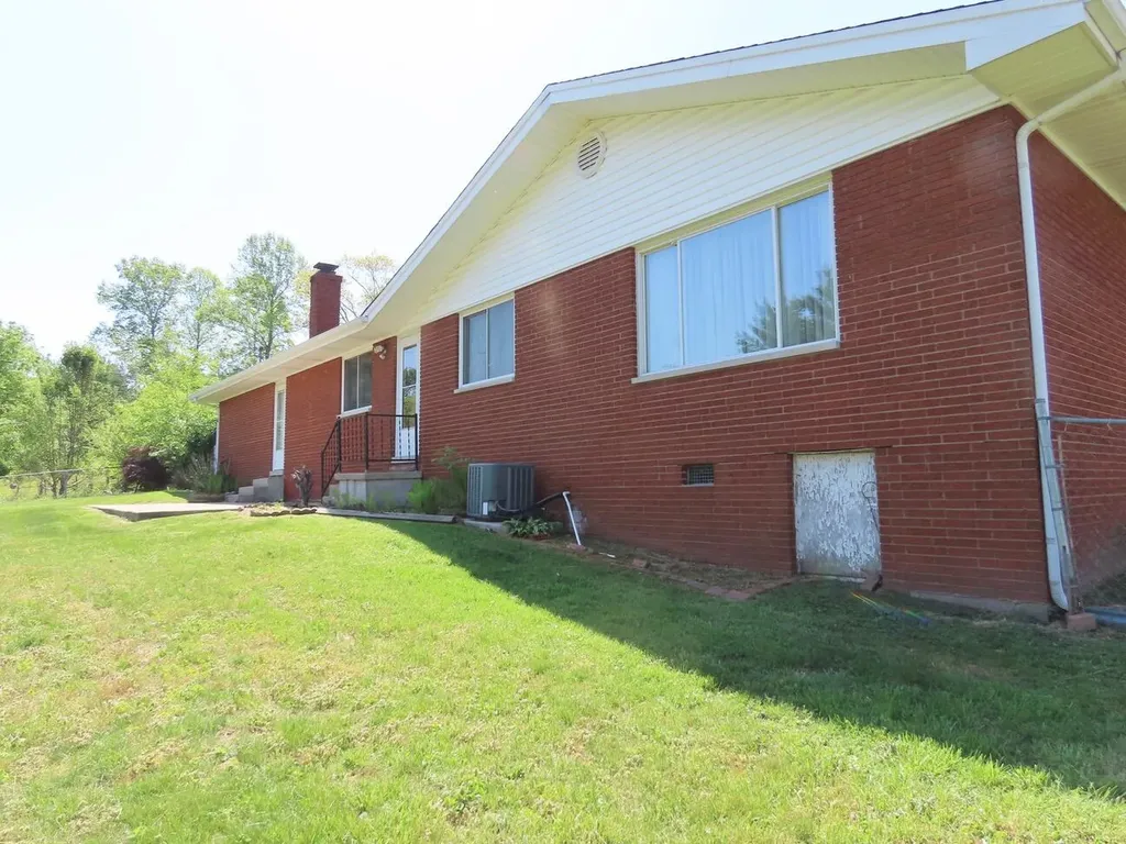 912 Barbourville Street Corbin KY 40701