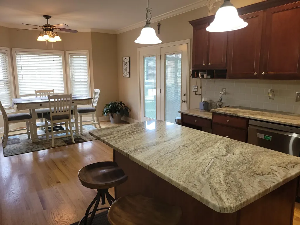 357 S Hill Road Versailles KY 40383