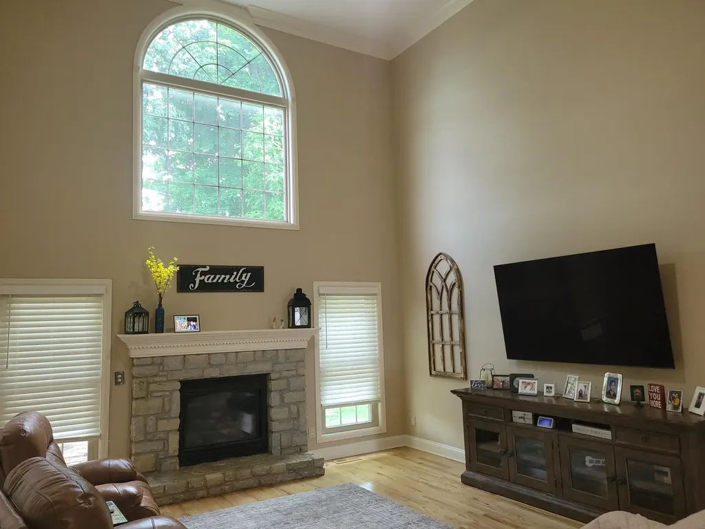357 S Hill Road Versailles KY 40383
