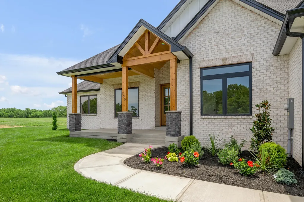 235 Grandview Trail Wilmore KY 40390