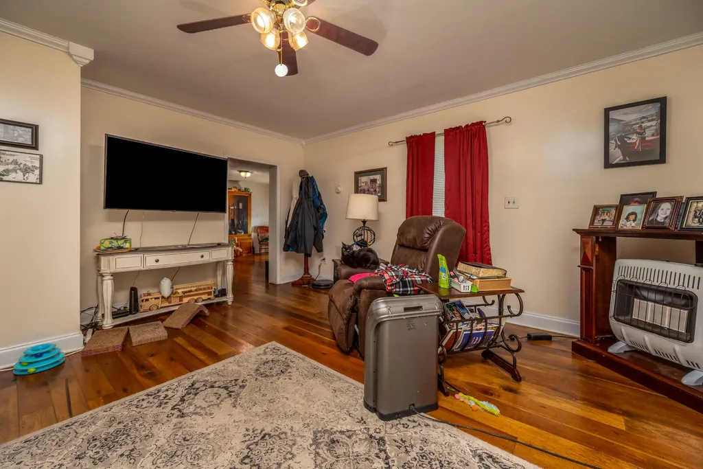 9466 Spencer Pike Mt Sterling KY 40353