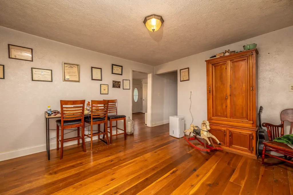 9466 Spencer Pike Mt Sterling KY 40353